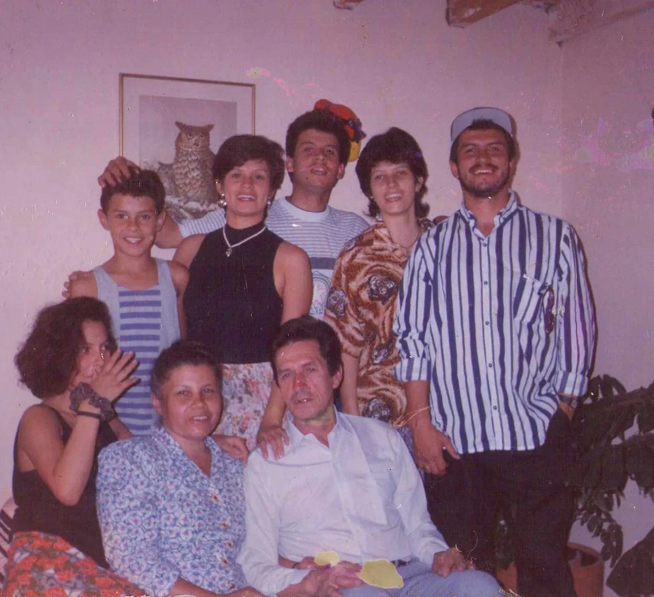Toñito y Dolly con sus hijos en 1994